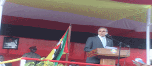 Abdul Razak condecora 45 cidadãos destacados na boa participação em diferentes áreas de desenvolvimento nacional na Zambézia. Abdul Razak condecora 45 cidadãos destacados na boa participação em diferentes áreas de desenvolvimento nacional na Zambézia.