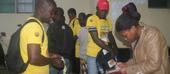 Recenceadores de mãos dadas para que rede mosquiteira chegue à todas famlías de Molumbo